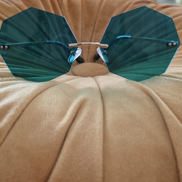 Francesca's Collections Sunglasses Octagon Retro Sunnies Blue Green - Picture 4 of 5